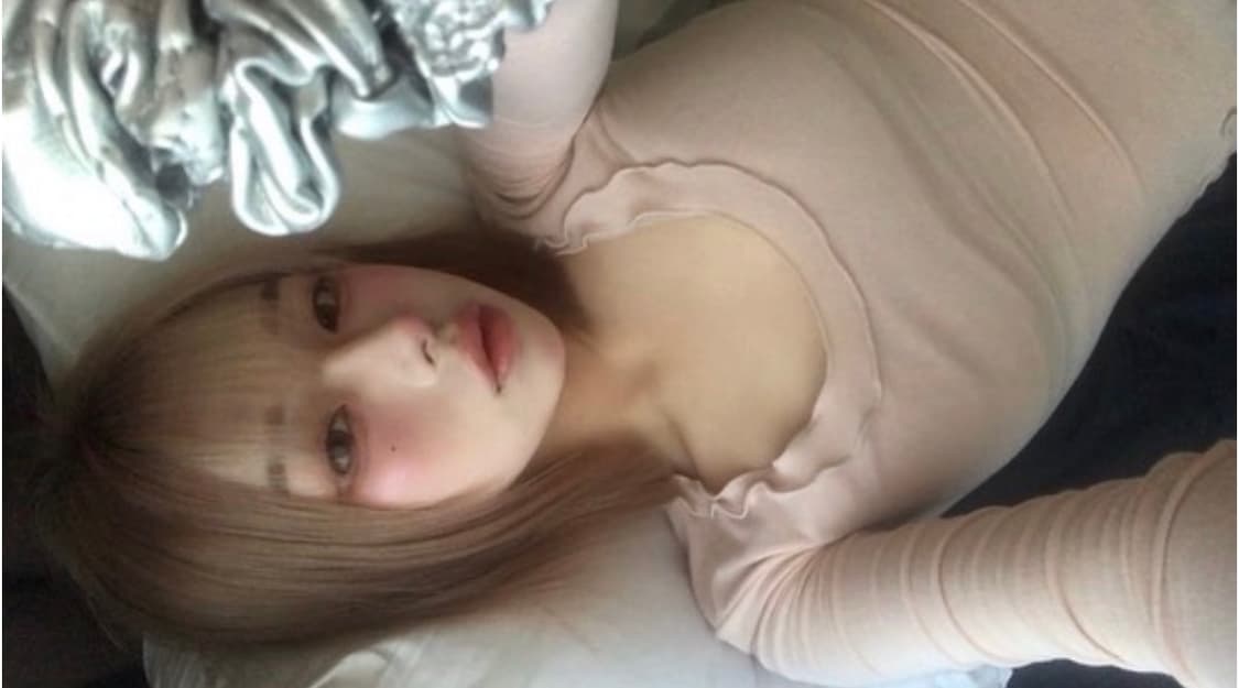 (꿘나 착용) 샵페어리 러플 티셔츠 상품이미지1