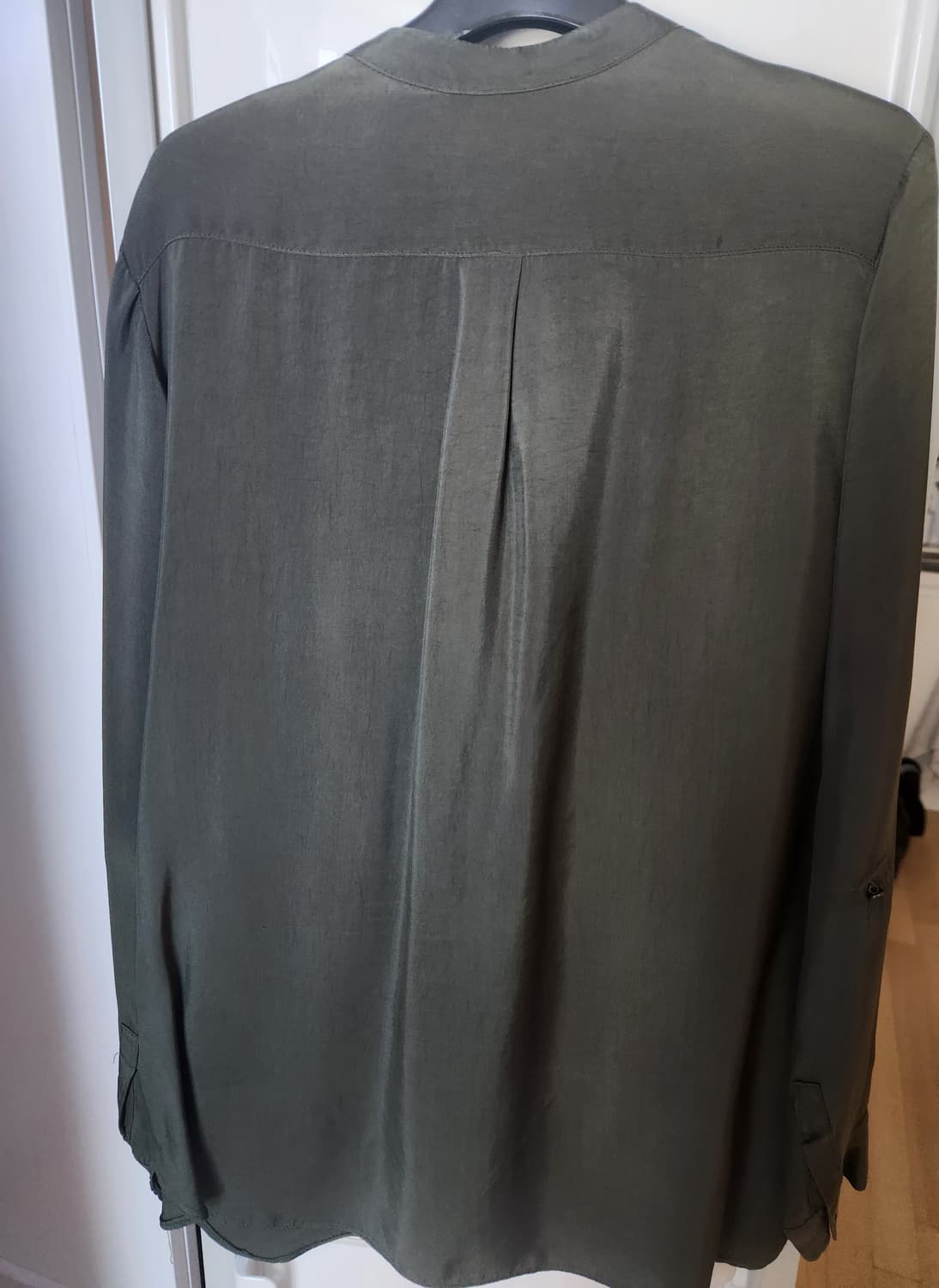 자라 카키색 블라우스 상품이미지3