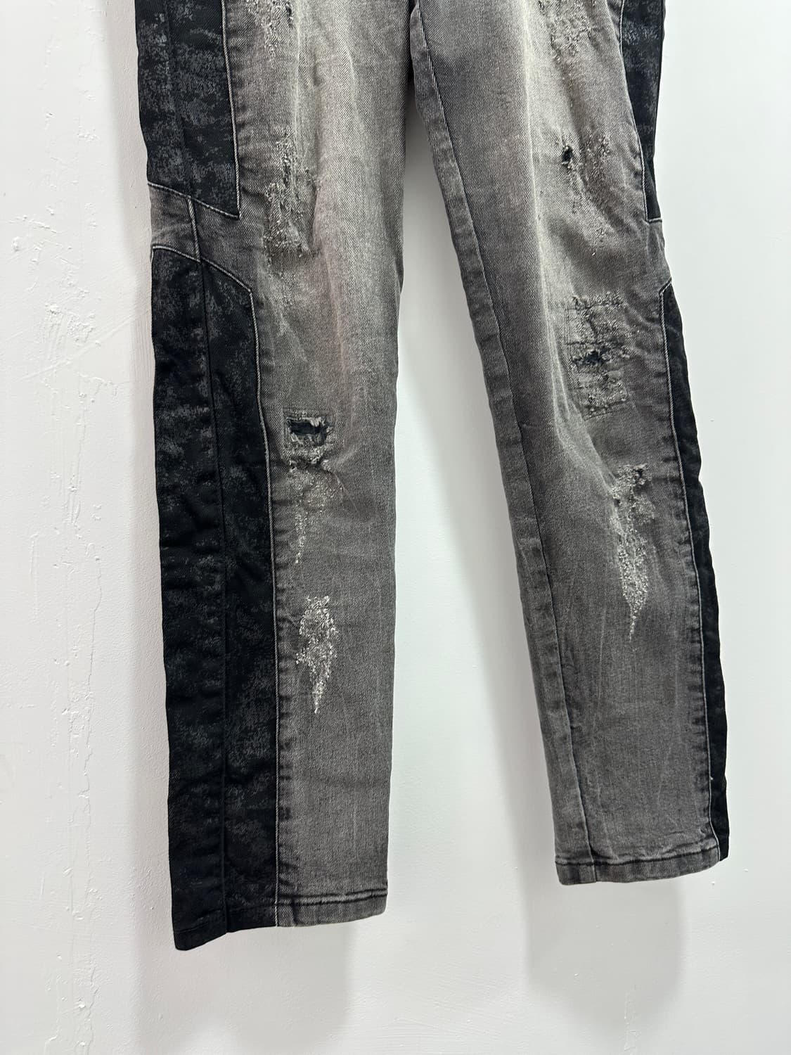D.Demoo black distressed denim pants 상품이미지5
