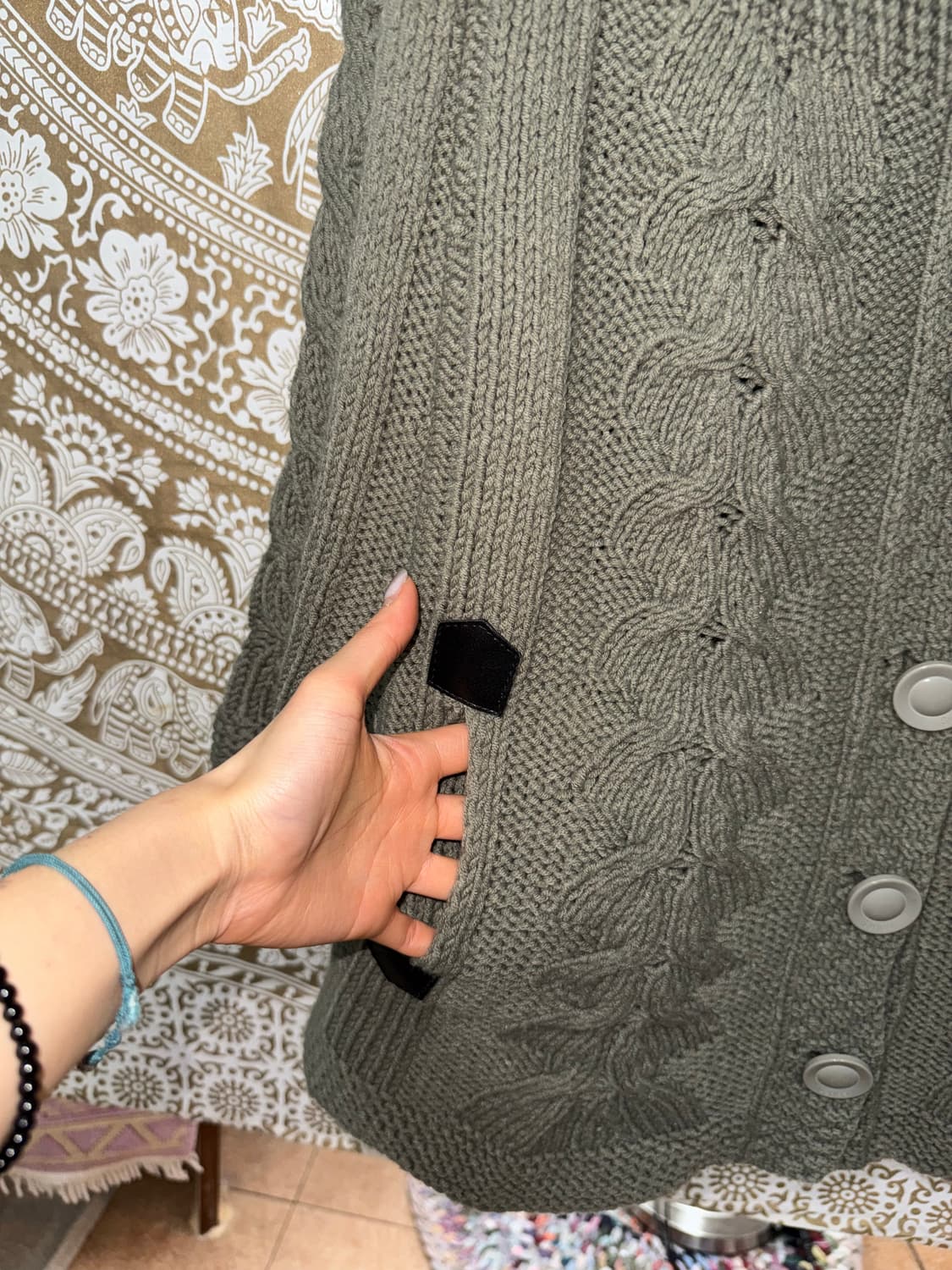 베이직하우스 여성 케이블 니트 판쵸  상품이미지5