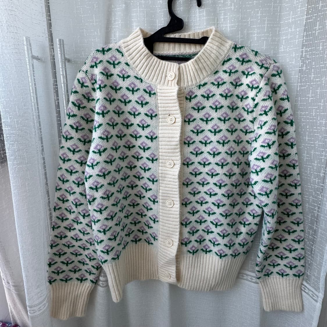아이보리  연보라 꽃무늬 니트 가디건 상품이미지4