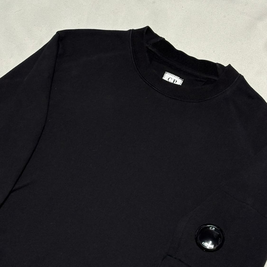 M C.P.컴퍼니 렌즈와펜 블랙 맨투맨 0119 상품이미지1