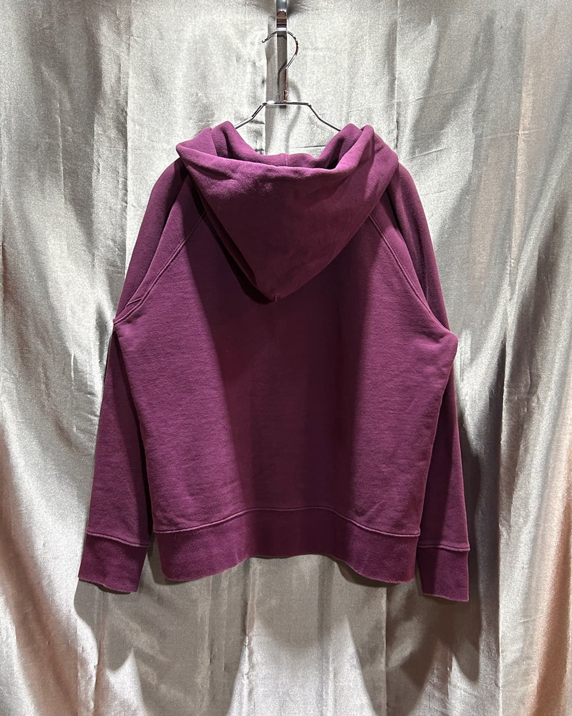 M 리바이스 스몰 로고 플럼 자수 후드티 상품이미지3