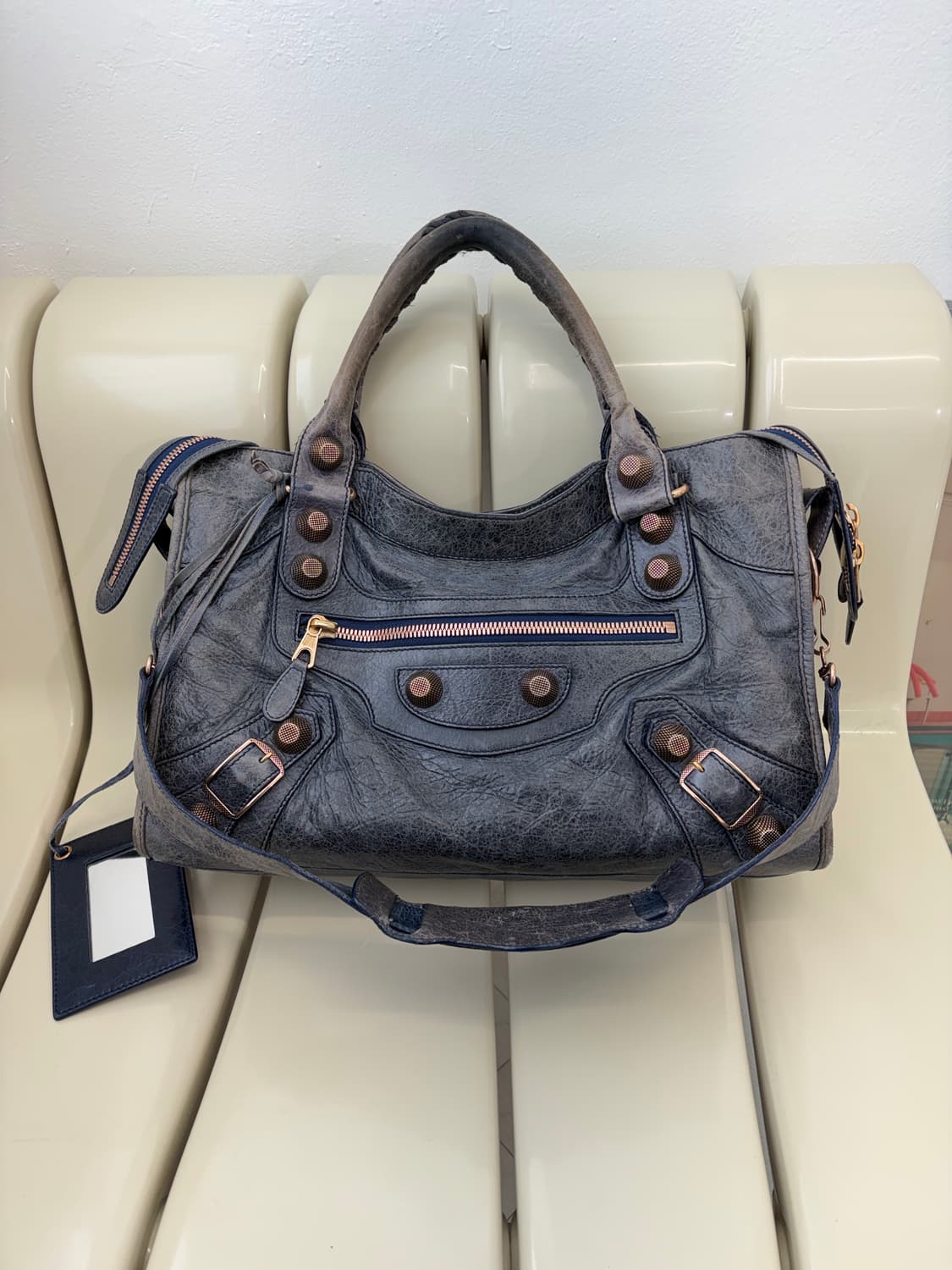 ❌거래중[A 정품] 발렌시아가 자이언트 시티 모터백 블루 카키그레이 상품이미지1