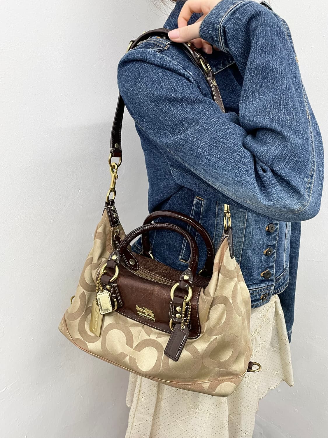 코치 시그니처 자카드 키링 숄더백 상품이미지5