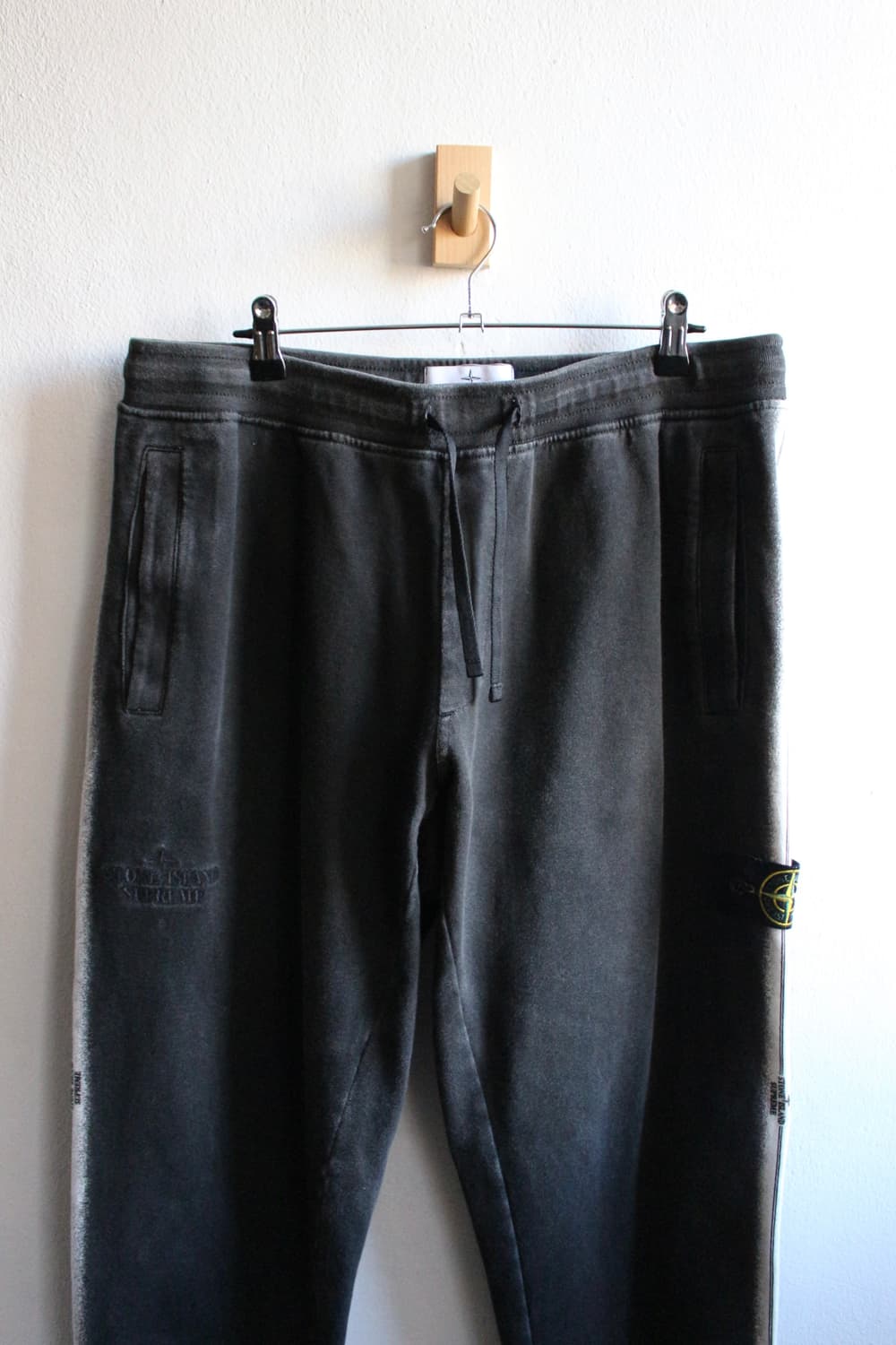 슈프림 x 스톤아일랜드 스트라이프 스웻 팬츠 상품이미지6