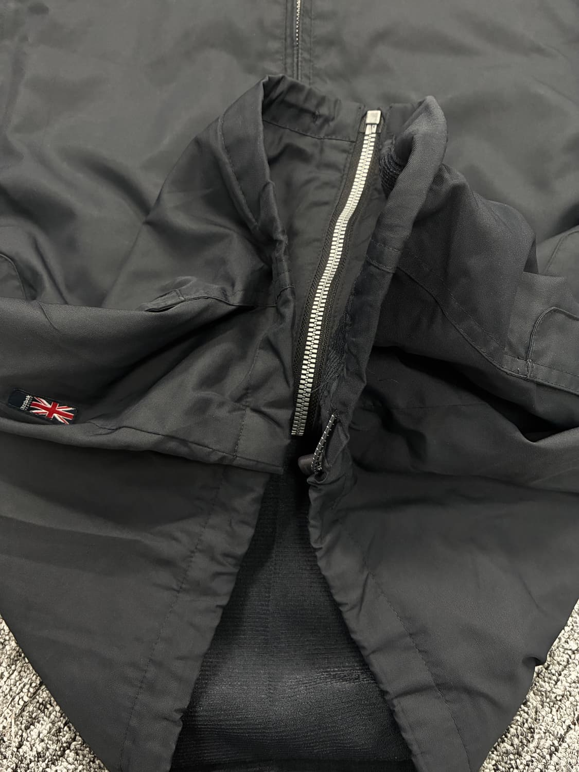 리복 올드스쿨 스몰로고 블랙 바람막이 L 상품이미지7