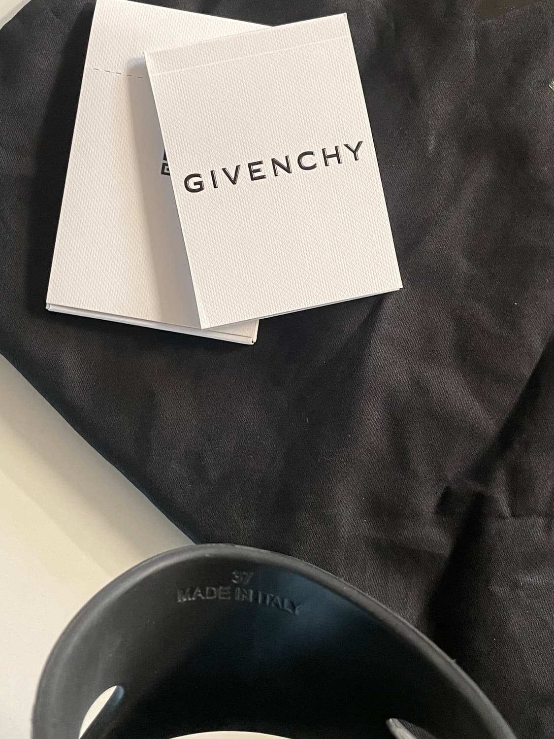 GIVENCHY 지방시 슬리퍼 블랙 (235-240) 상품이미지6