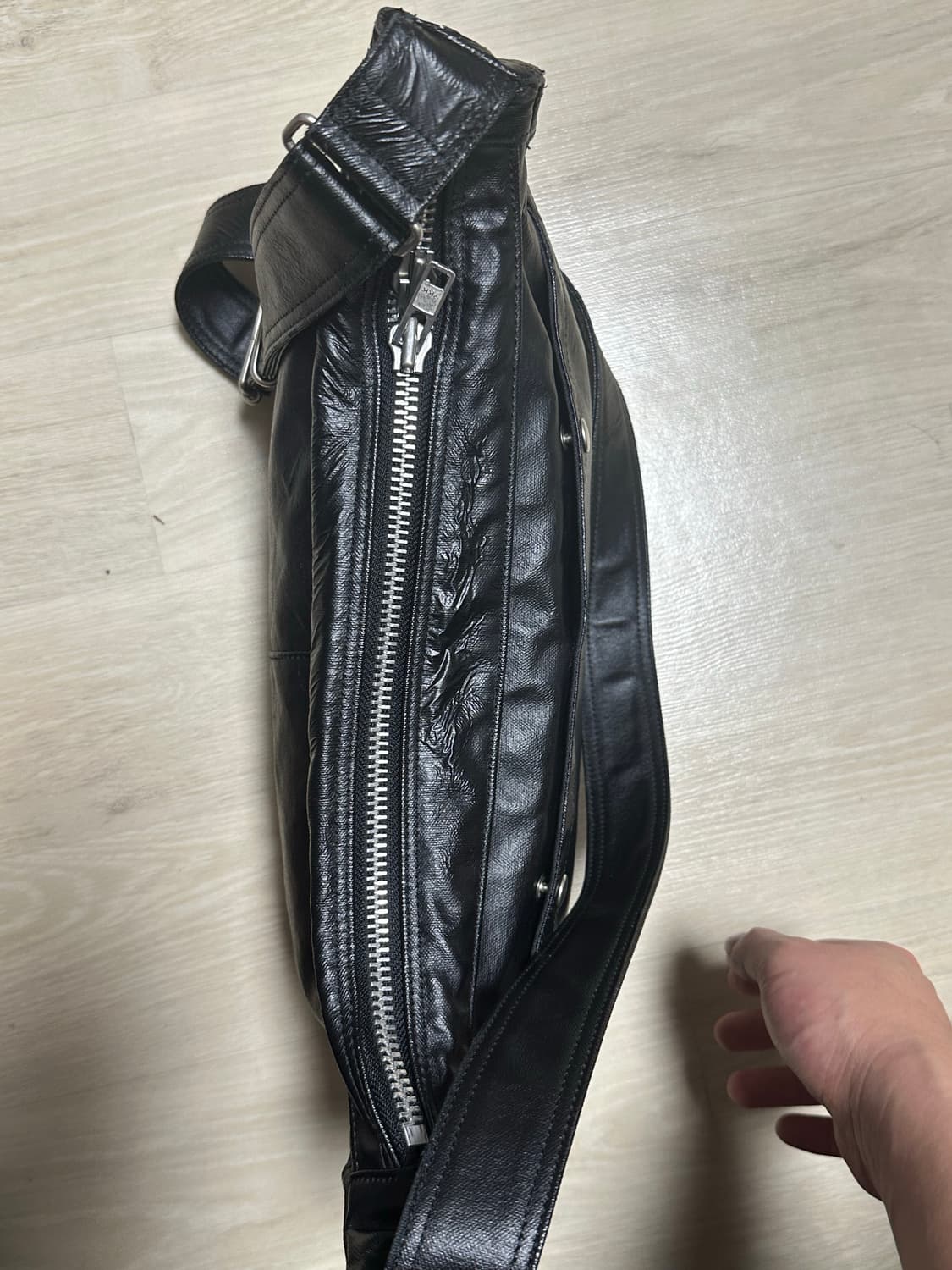 PORTER 요시다 포터 프리스타일 반달 숄더백 블랙 상품이미지5