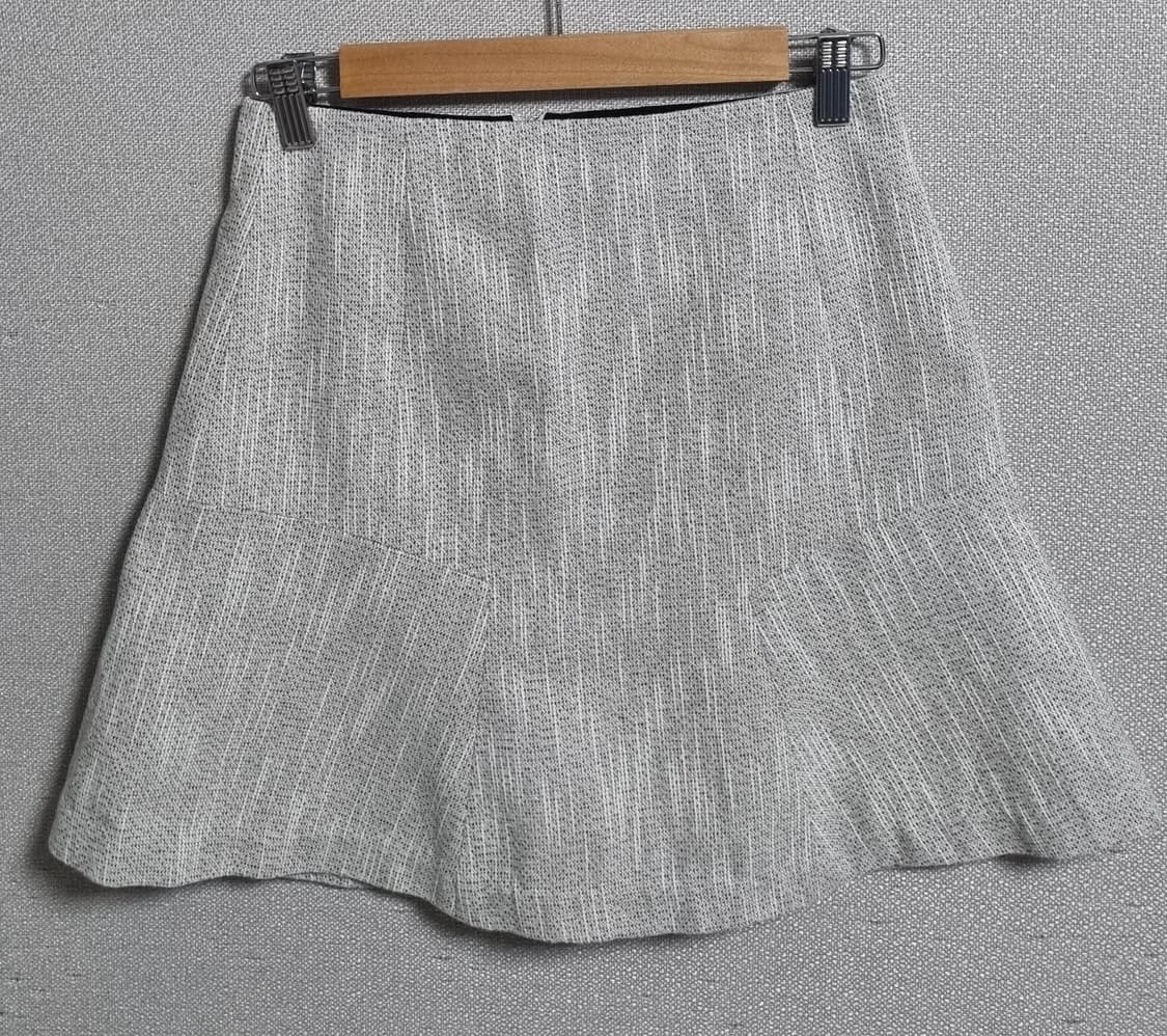 67사이즈) 잇미샤 라이트그레이 스커트 상품이미지1