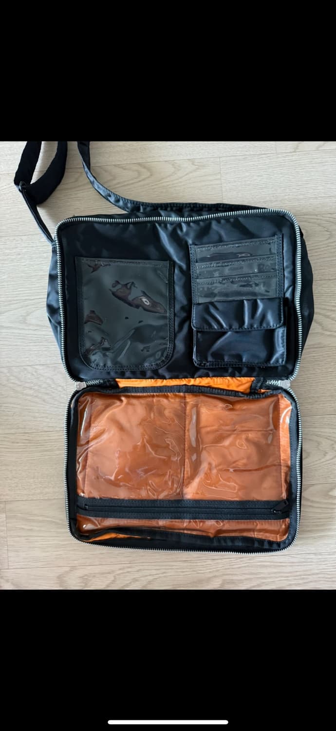 요시다포터 탱커 슬링백 블랙 (TANKER SLING BAG W ZIP. 상품이미지3