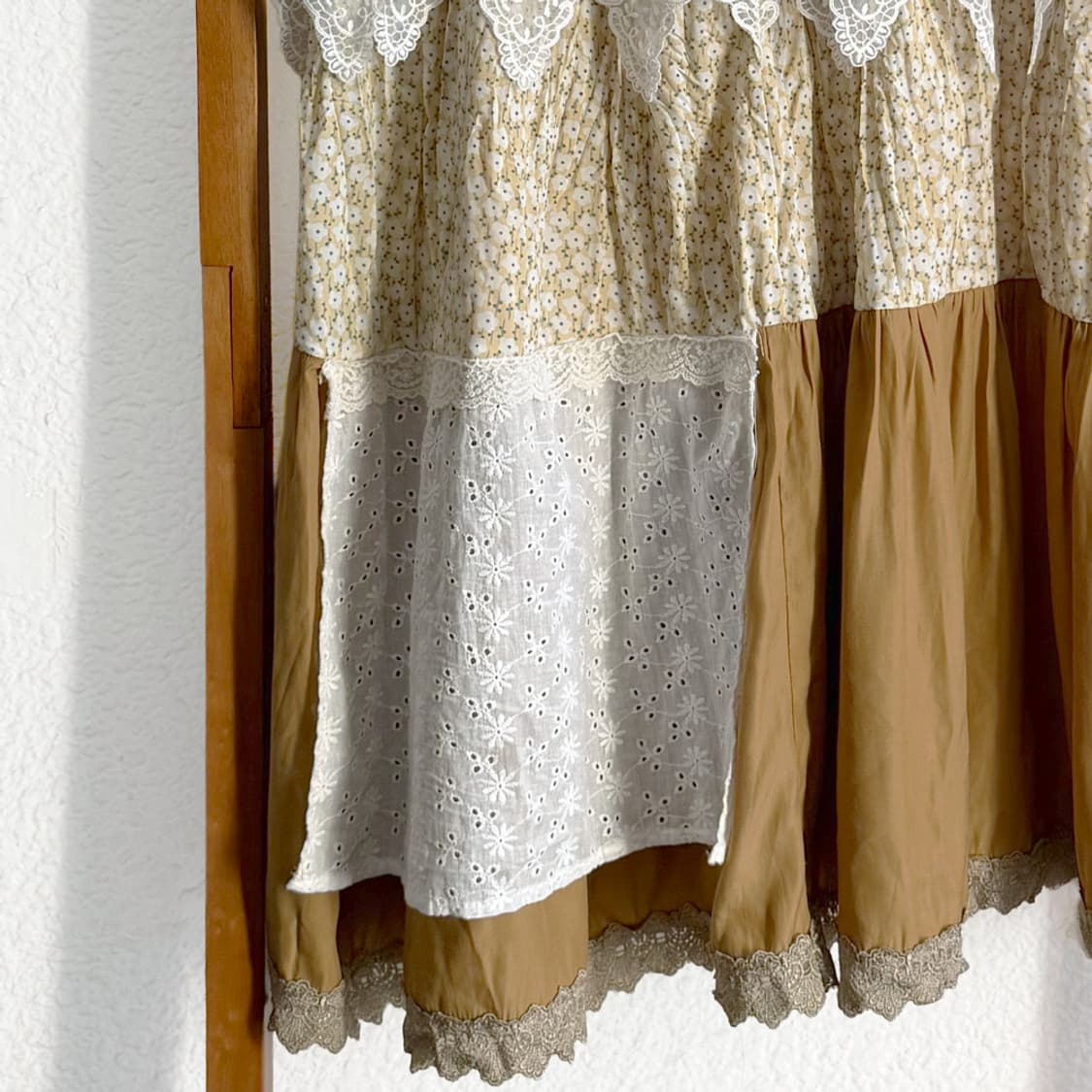 카라멜 크림 패치 스커트 상품이미지5