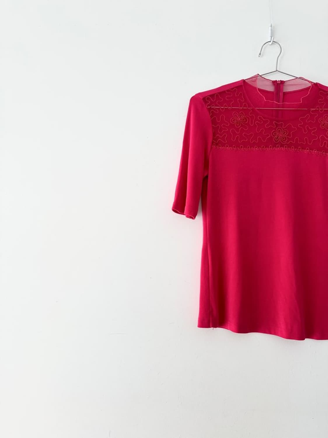 Organza swirl trim tencel top  상품이미지2