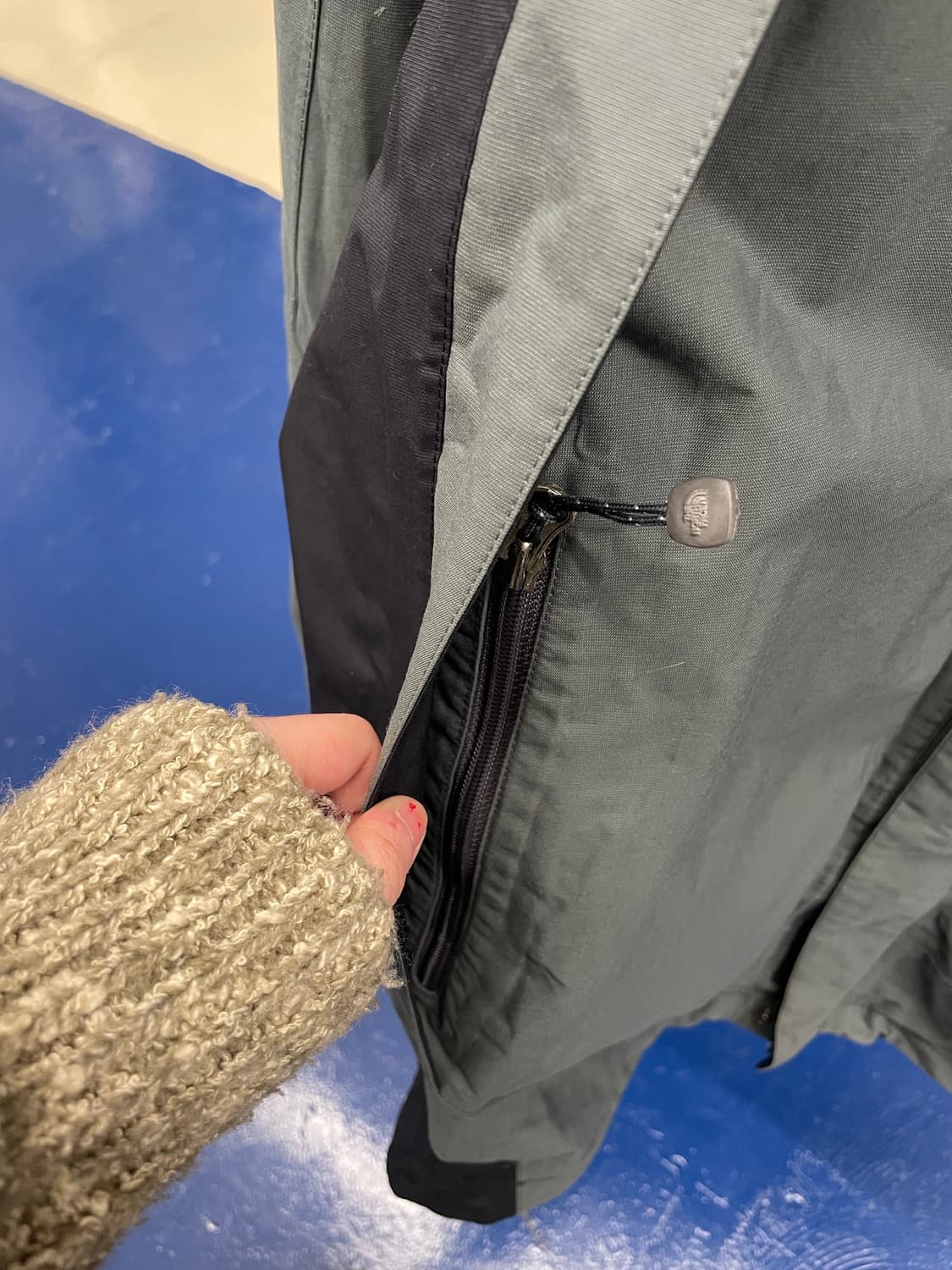 TNF 노스페이스 시멘트 그레이 후드 바람막이 상품이미지5