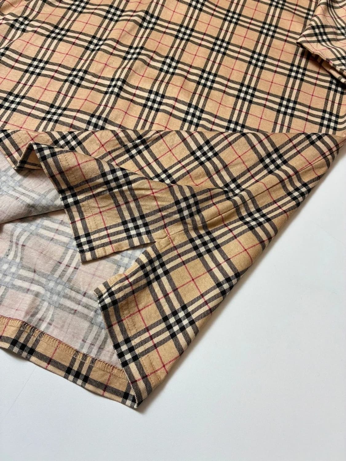 버버리 노바 체크 코튼 카라 반팔 티셔츠 PN9596 상품이미지4