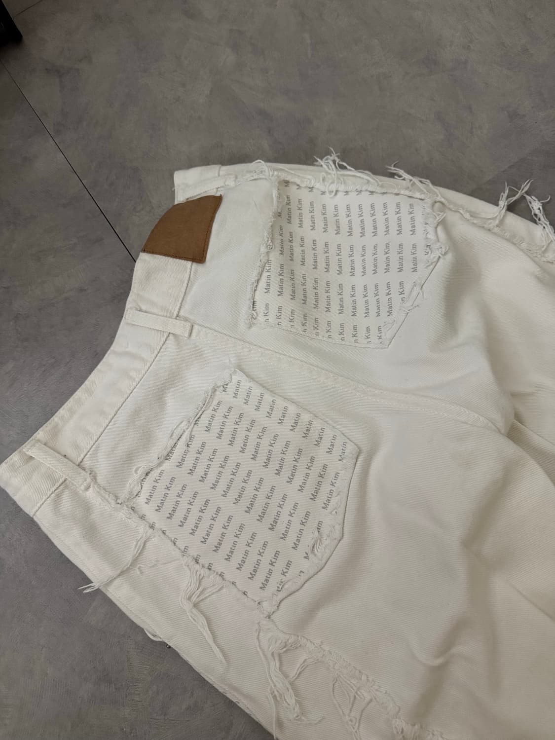 마뗑킴 커브 데님 팬츠 상품이미지1