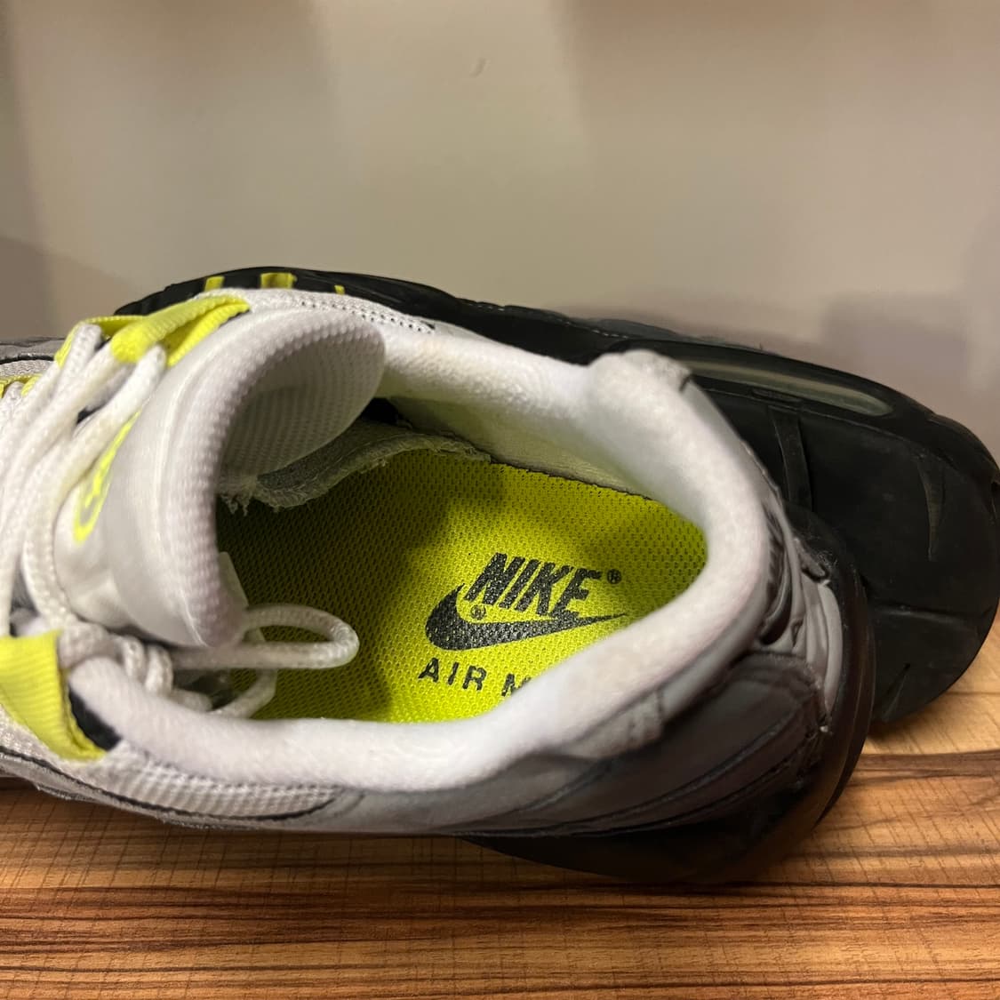 나이키 에어맥스95 네온 상품이미지8
