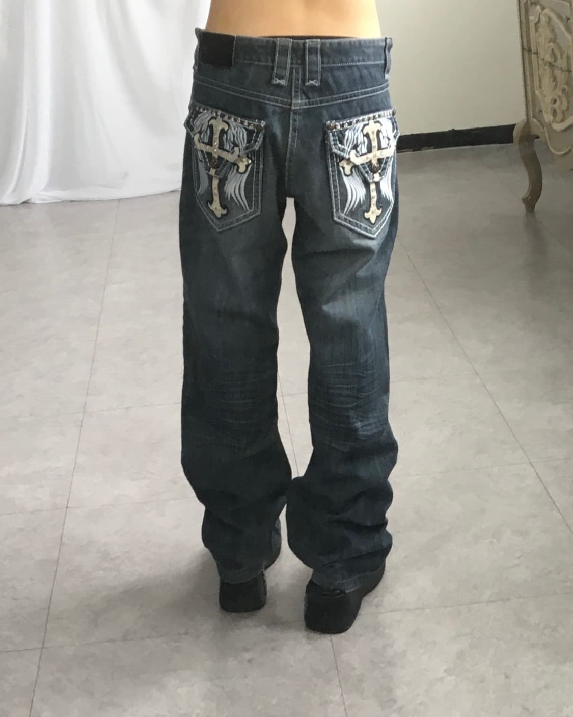 Back cross patch point denim pants 상품이미지1