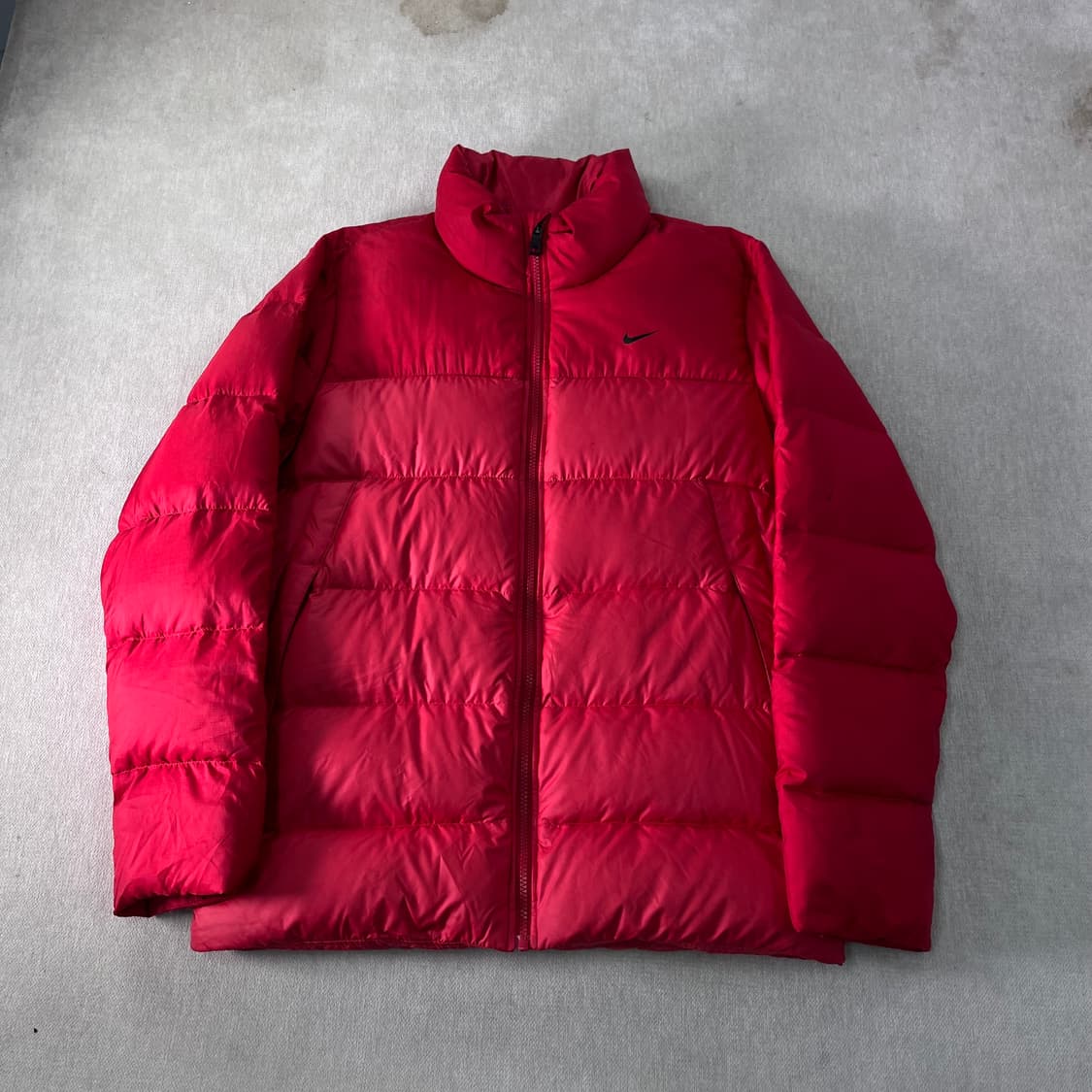100 나이키 구스다운 레드 패딩 상품이미지1