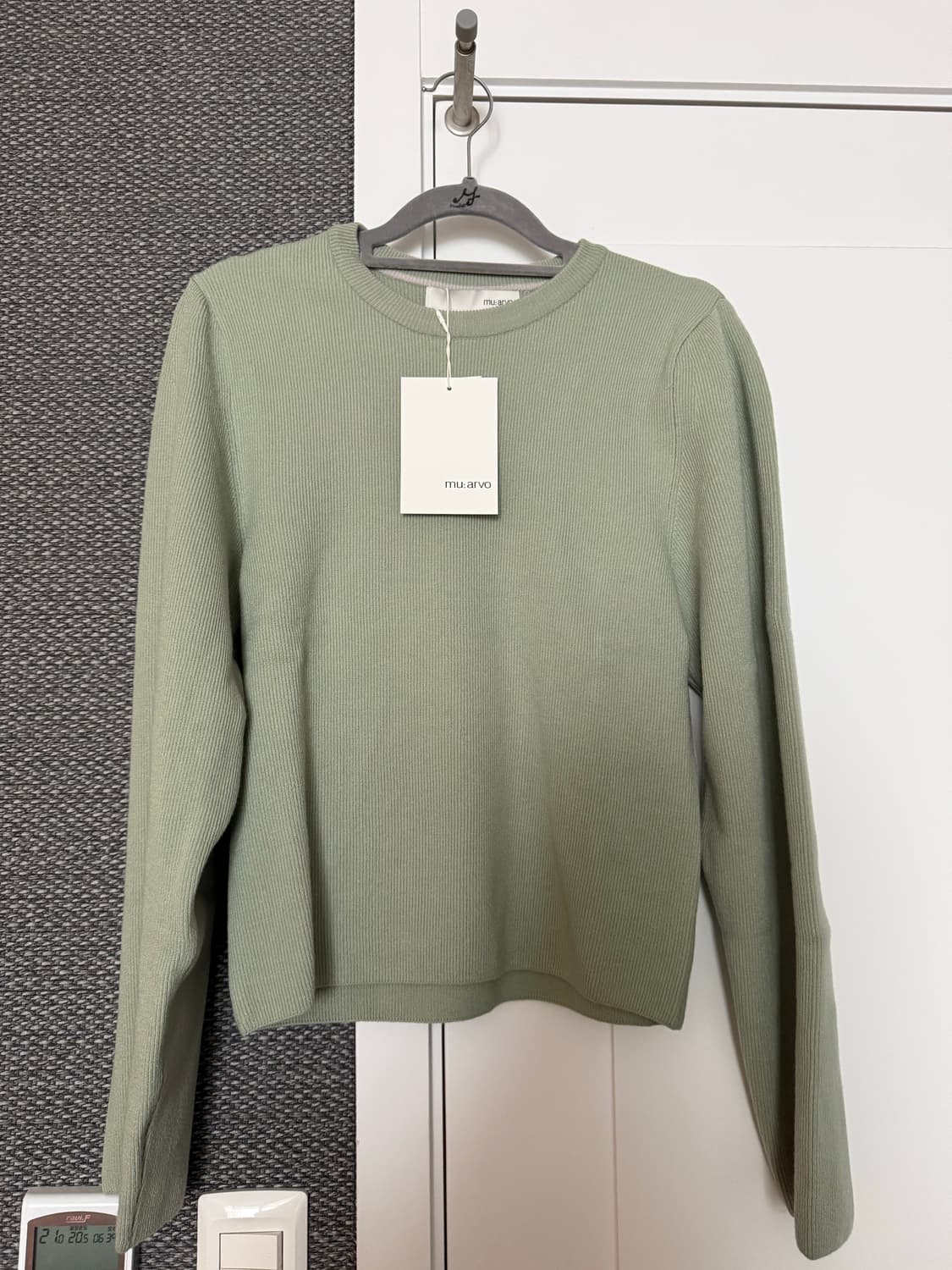 새상품)무아르보 mu:arvo  ROUND SLEEVE KNIT PULL 상품이미지4