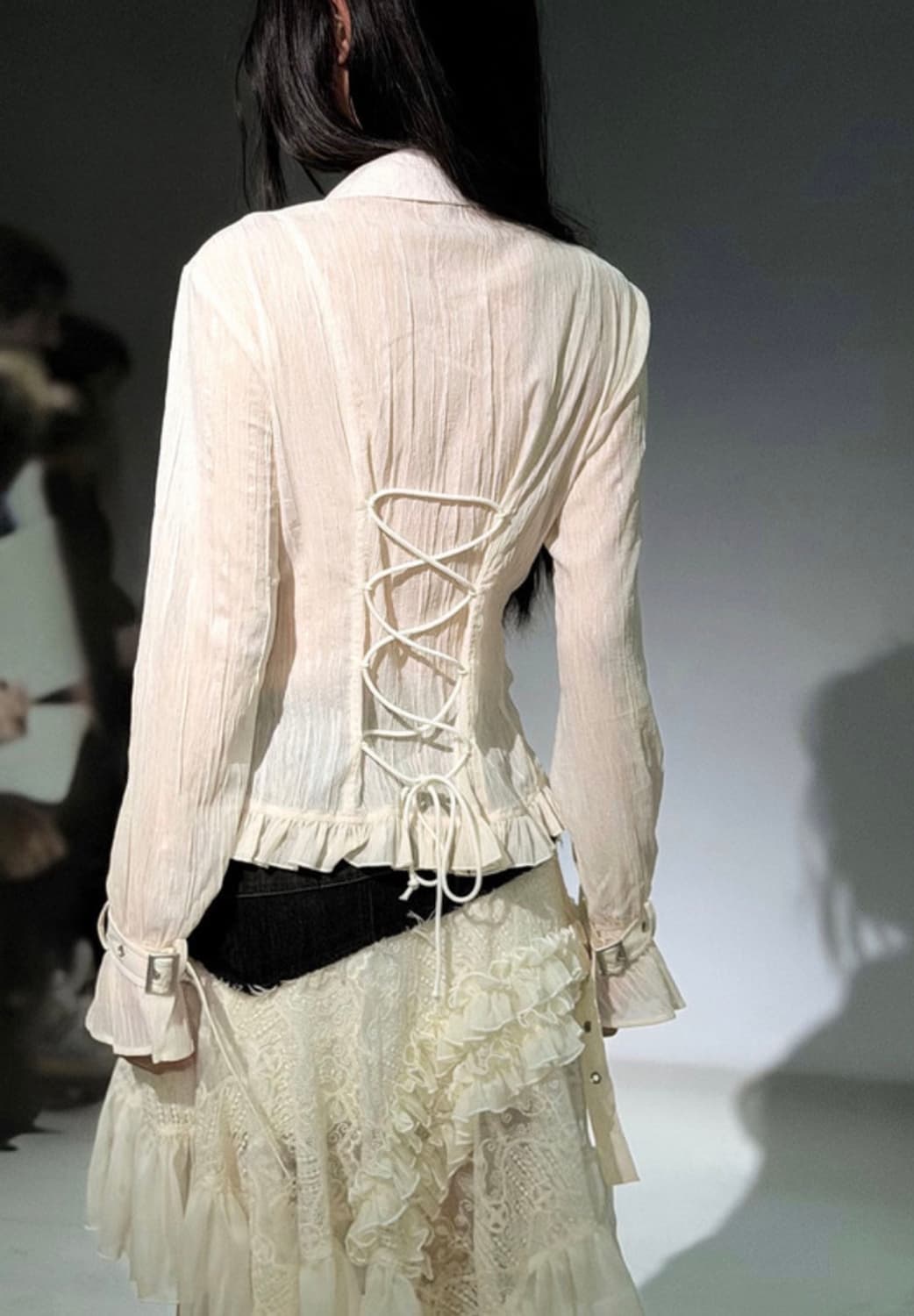 cest nous 플리츠 고딕 빈티지 러플 셔츠  상품이미지4