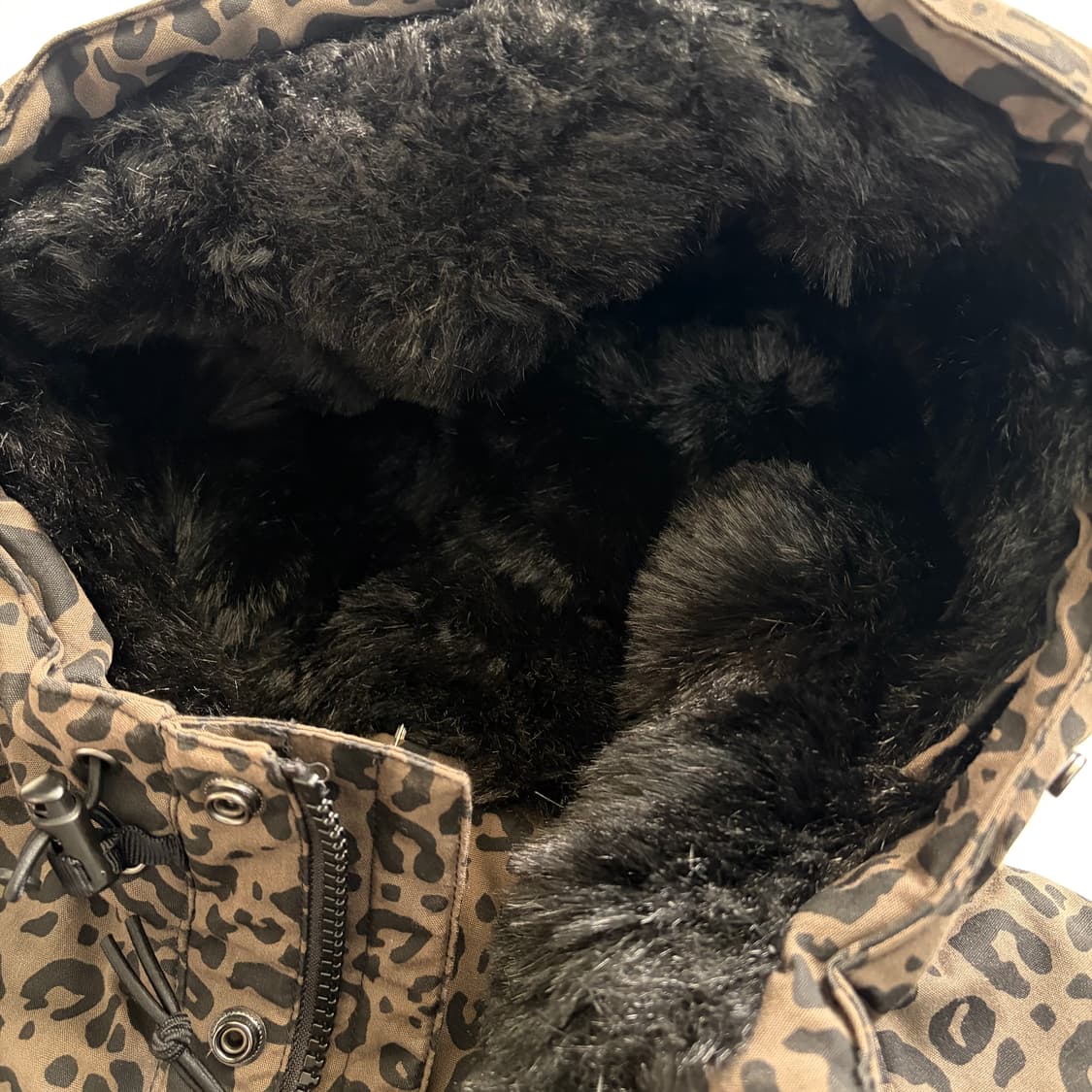 칼하트 트래퍼 레오파드 파카 XS 상품이미지8