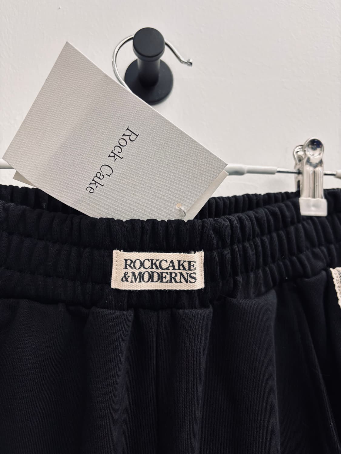 락케이크(ROCKCAKE) 사이드 레이스 와이드 트레이닝 팬츠 상품이미지2