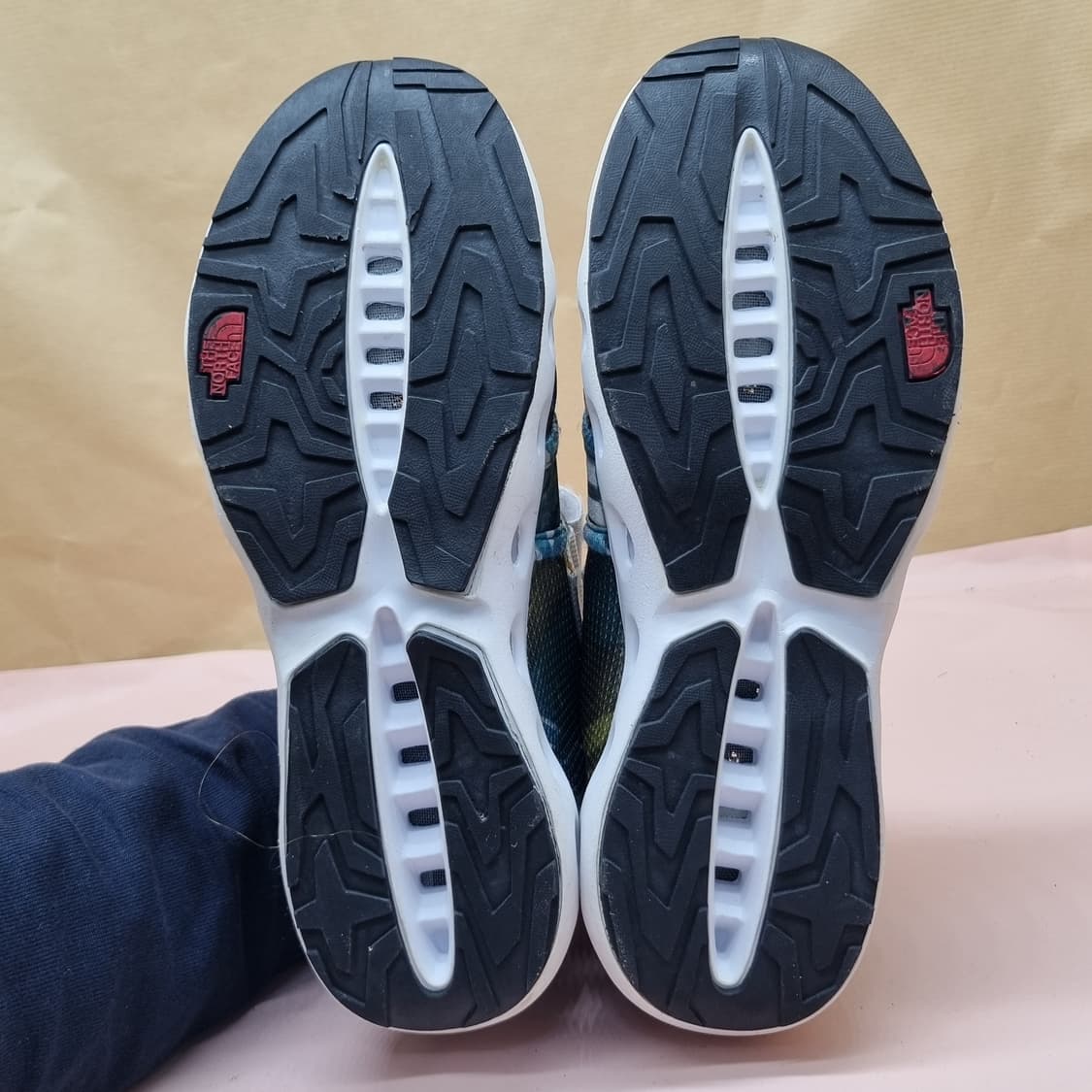 노스페이스 브리지튼 스포츠슈즈  240 상품이미지3