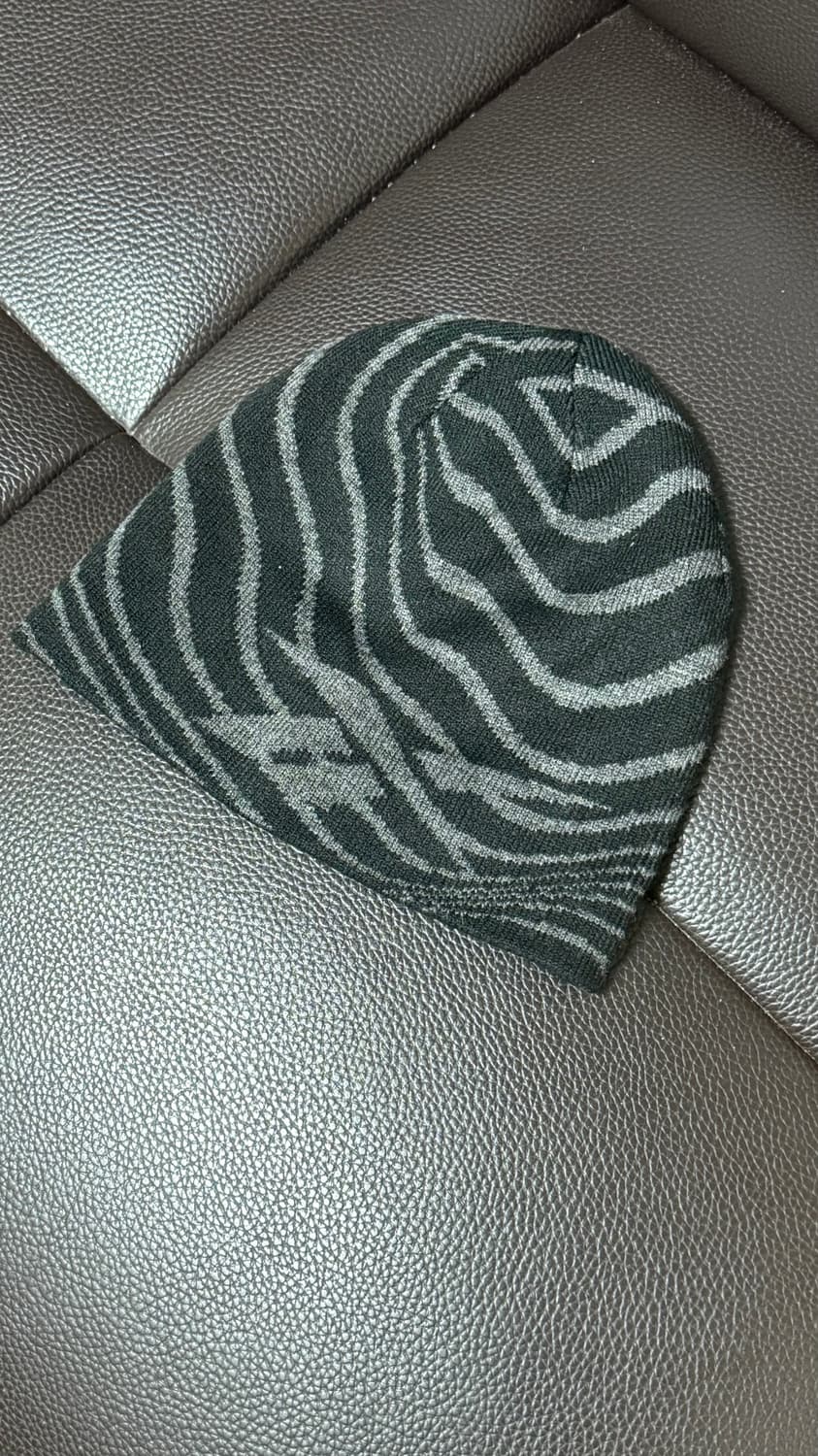 [REEBOK] 자카드 리버시블 비니  상품이미지2