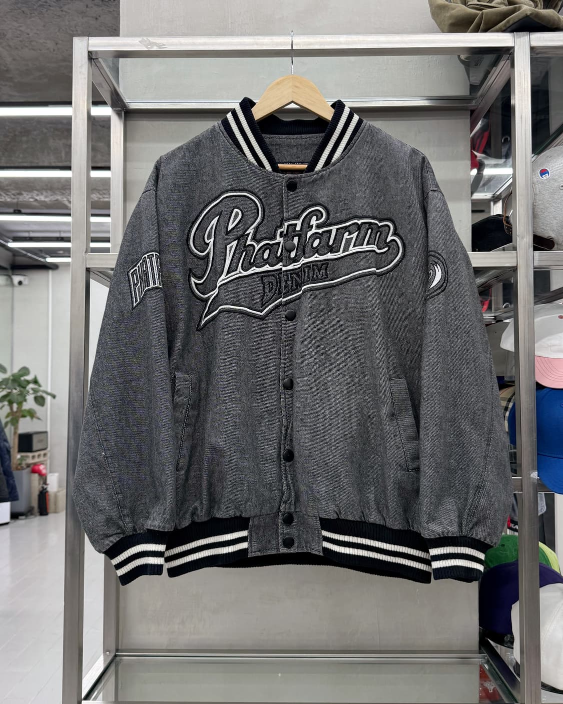 팻팜 PHAT FARM 00s 빅로고 데님 스타디움 봄버 자켓 상품이미지1