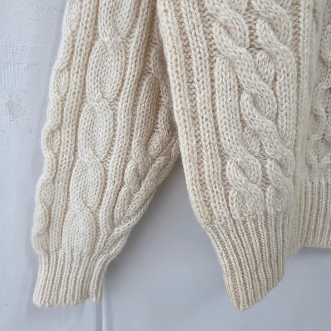 Swing Beat 울100% 아이보리 피셔맨 케이블 니트 상품이미지6