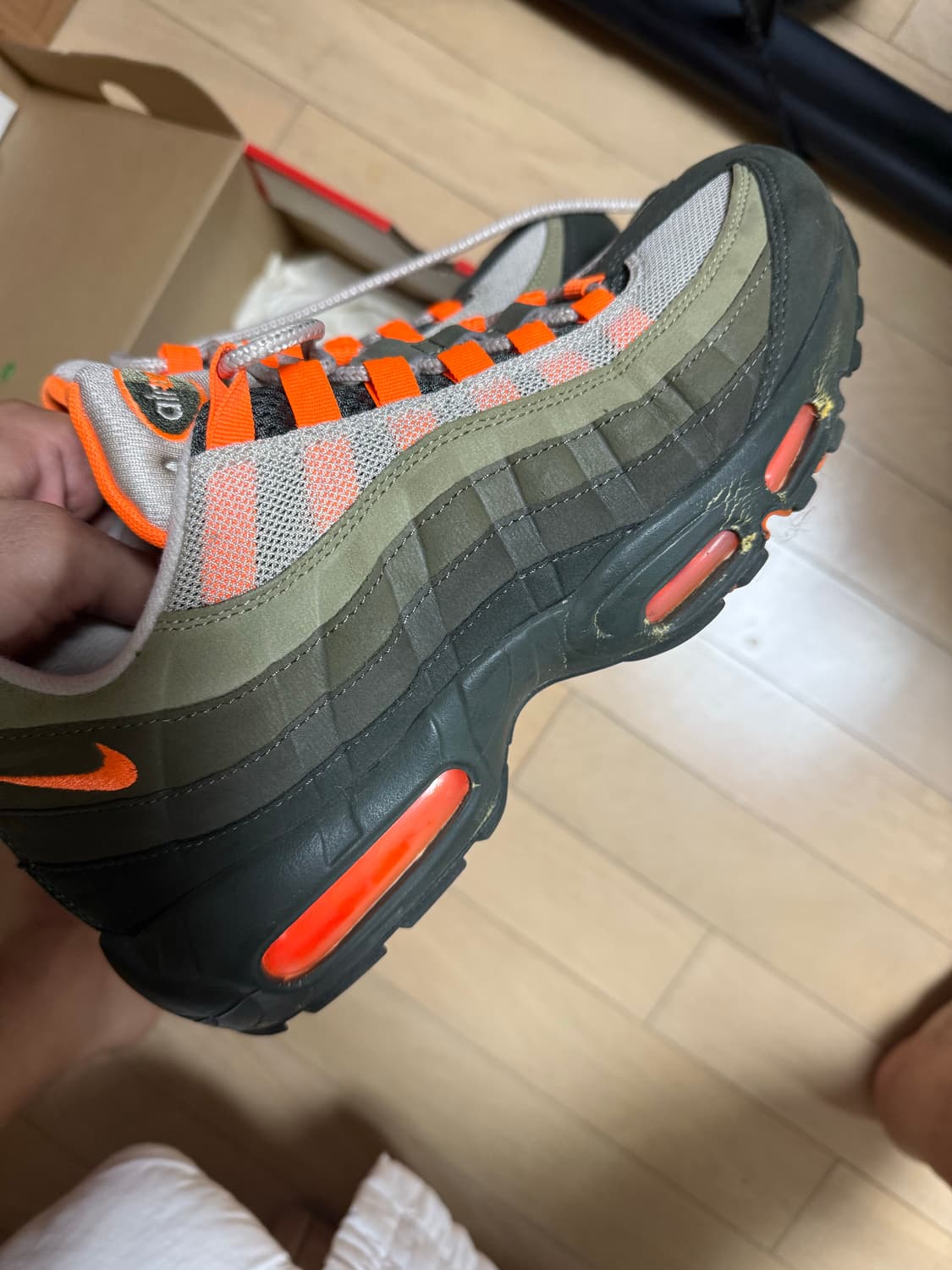 [275] 나이키 에어맥스 95 og 토탈 오렌지 상품이미지3