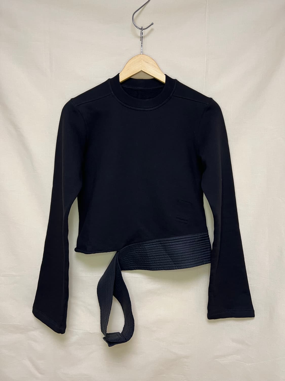 릭오웬스 다크쉐도우 우먼스 비대칭 컷아웃 맨투맨 상품이미지1