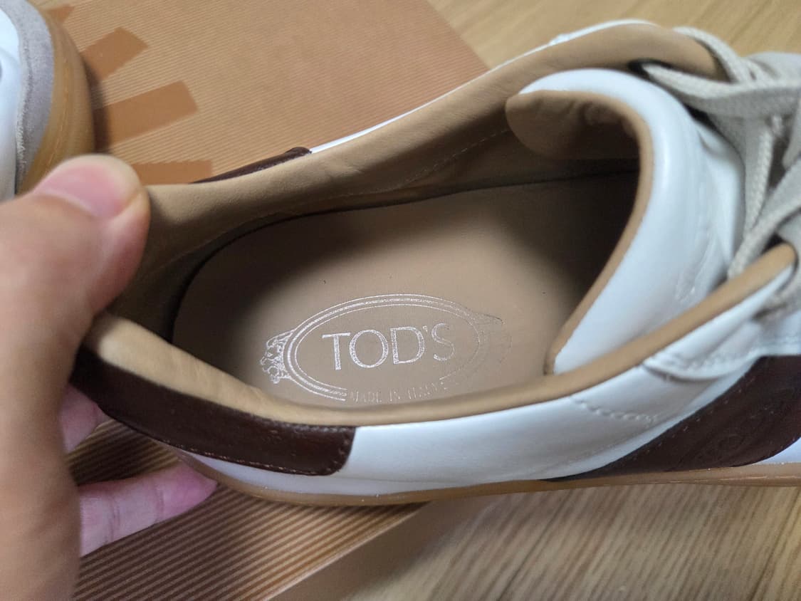 Tod’s 토즈 멀티 컬러 스웨이드 레더 스니커즈 상품이미지8
