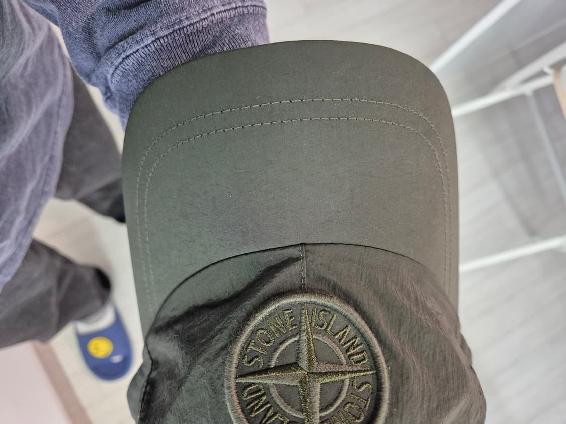 스톤아일랜드 나일론 캡 올리브 XL 상품이미지4