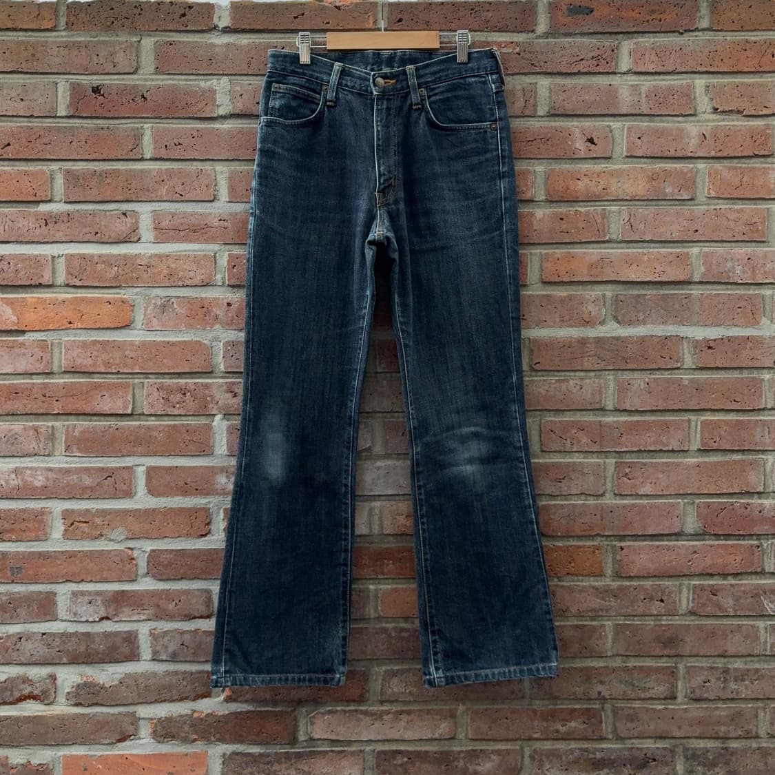 랭글러 Wrangler 클래식 부츠컷 데님 팬츠 상품이미지1