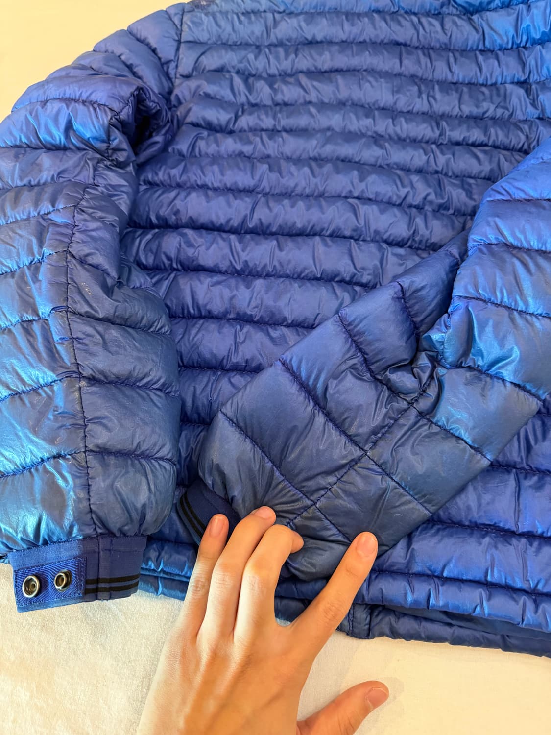 13FW 스톤아일랜드 가먼트 다이드 구스다운 경량패딩 블루 상품이미지6