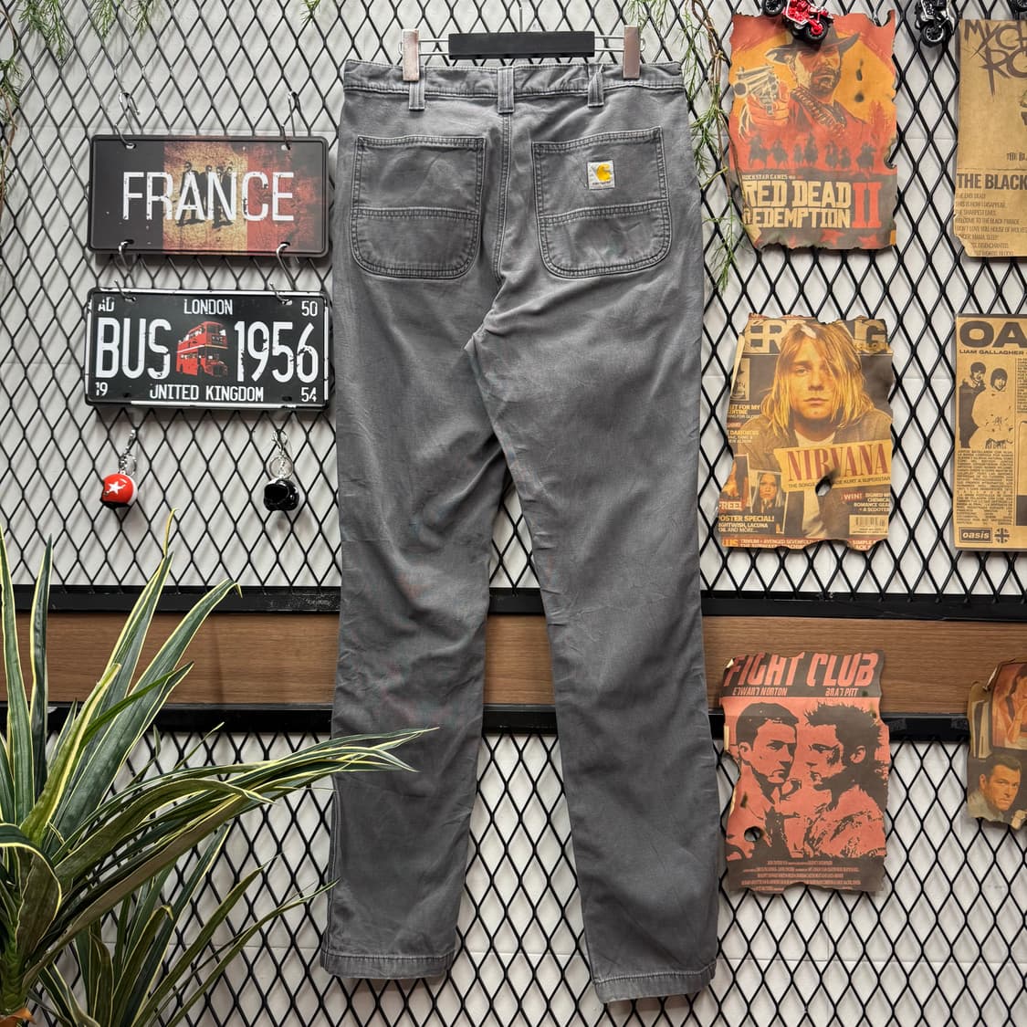 칼하트 스트레이트 핏 워크 팬츠 후면 포켓 로고 포인트 그레이 상품이미지1