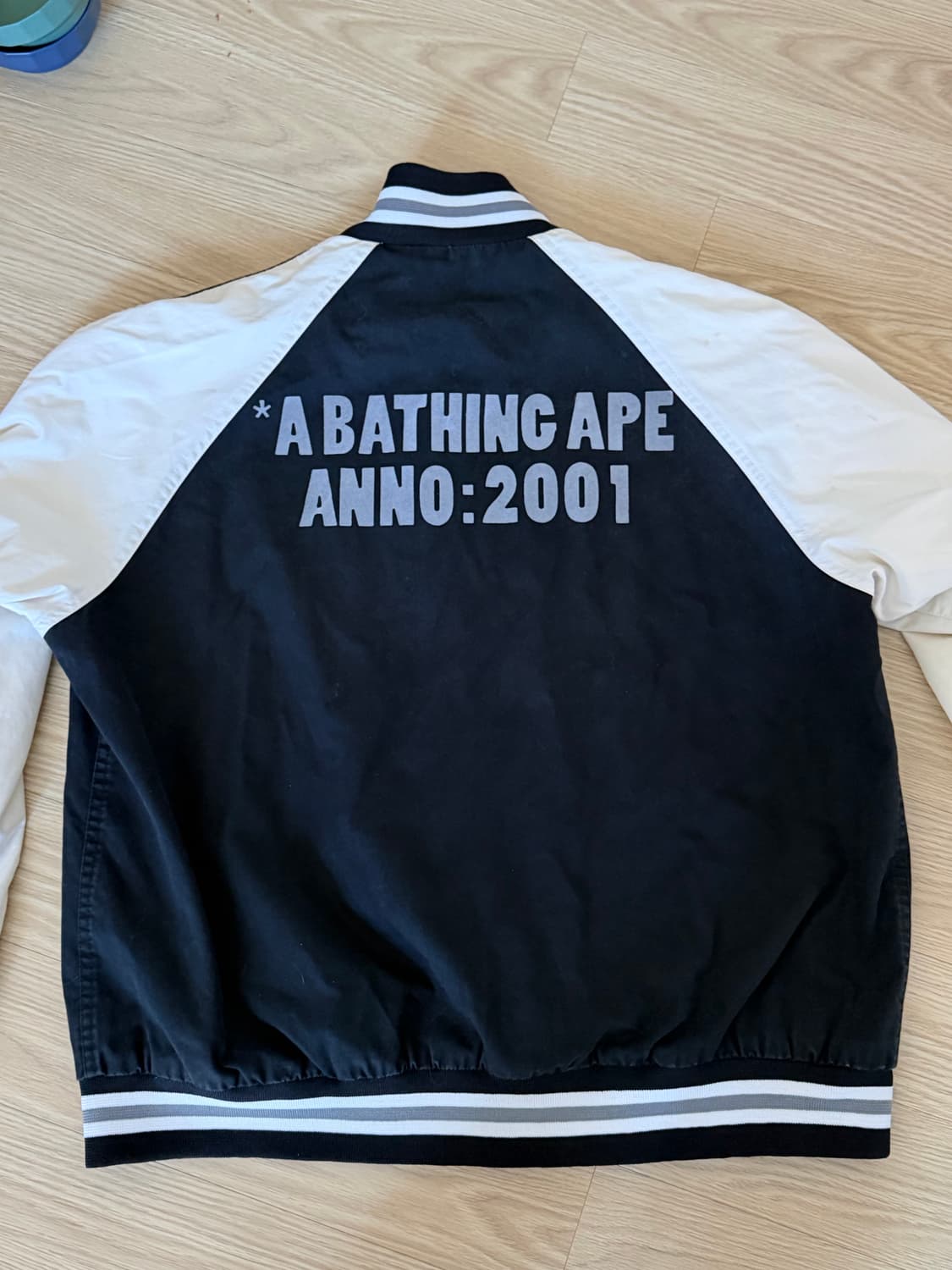 베이프 2001s OG 사루 바시티자켓 상품이미지2