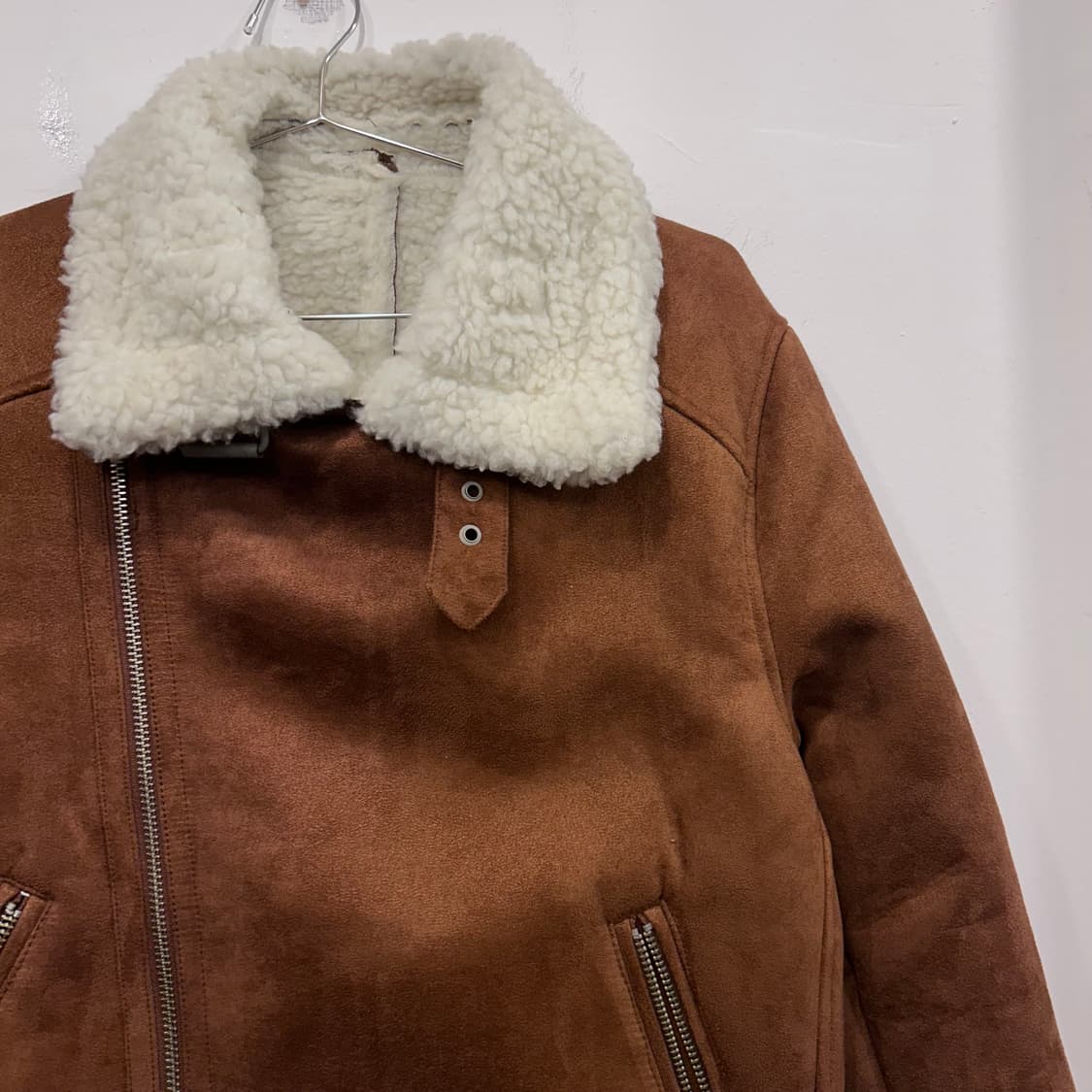 FRJ JEANS 양털 스웨이드 하이넥 사선 무스탕 상품이미지1