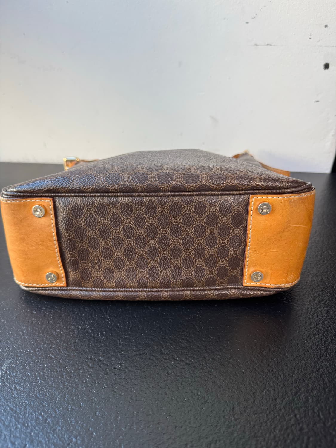 셀린느 블라종 마카담 숄더백 상품이미지4