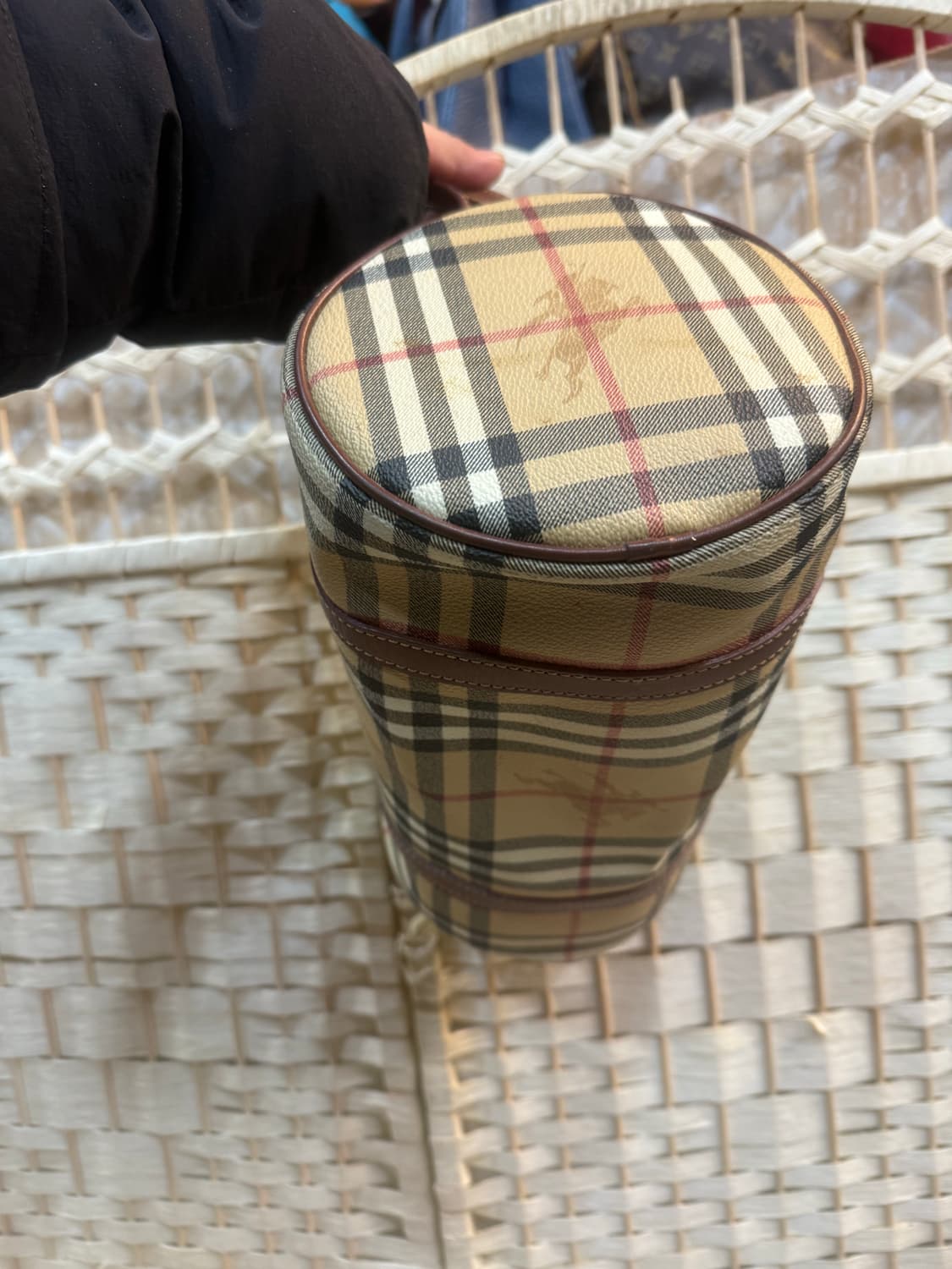 정품 버버리 노바체크 원통백 팝니다 상품이미지6