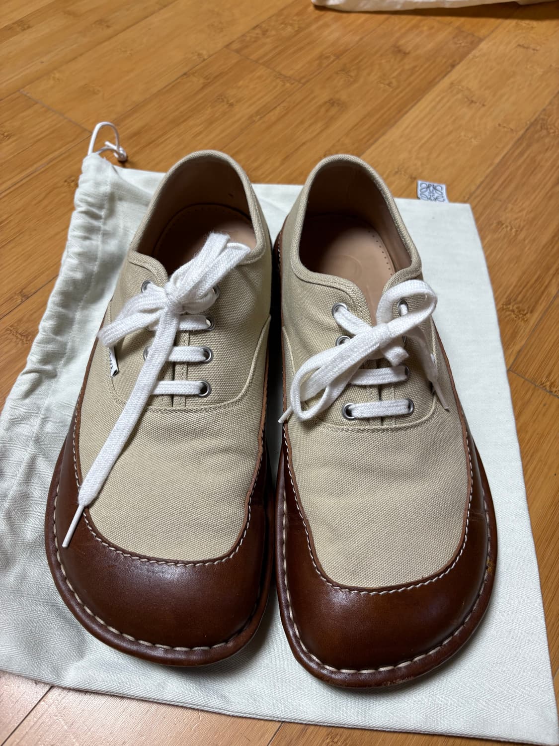 로에베 베이 스니커즈 43 상품이미지3