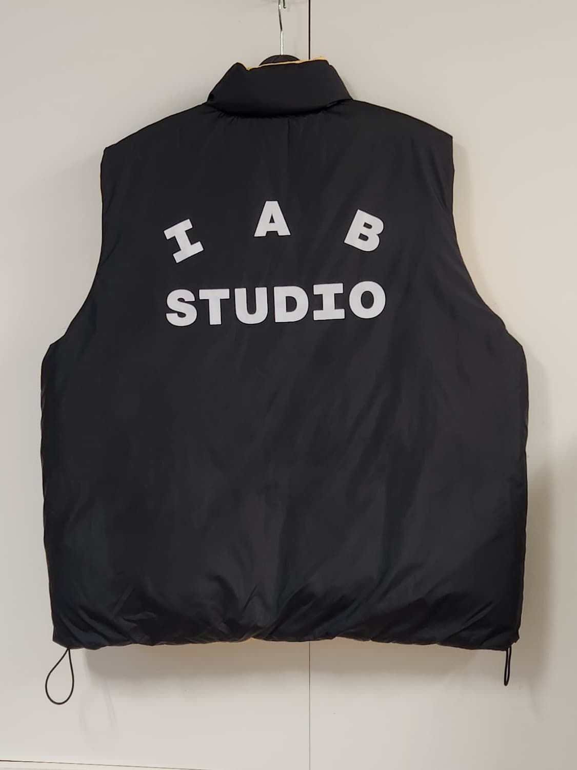 IAB x LMC 패딩조끼 2사이즈 상품이미지4