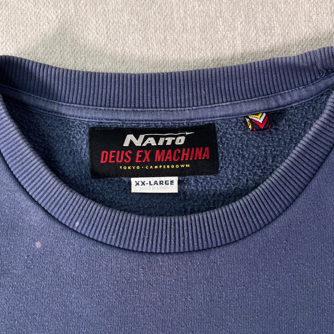 105 데우스 그래픽 맨투맨 상품이미지4