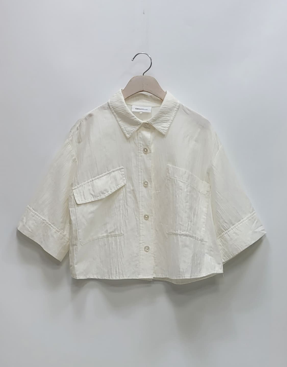 DKNY 21SS 한섬 DKNY 린넨 오버핏 크롭 셔츠 / 여 S 화이트 상품이미지1