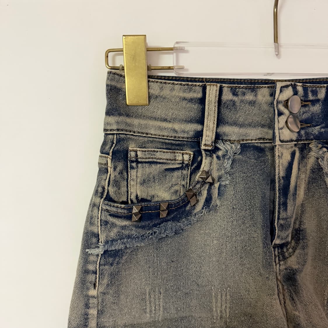 새상품 여자 스터드 데님 숏팬츠 S 상품이미지2