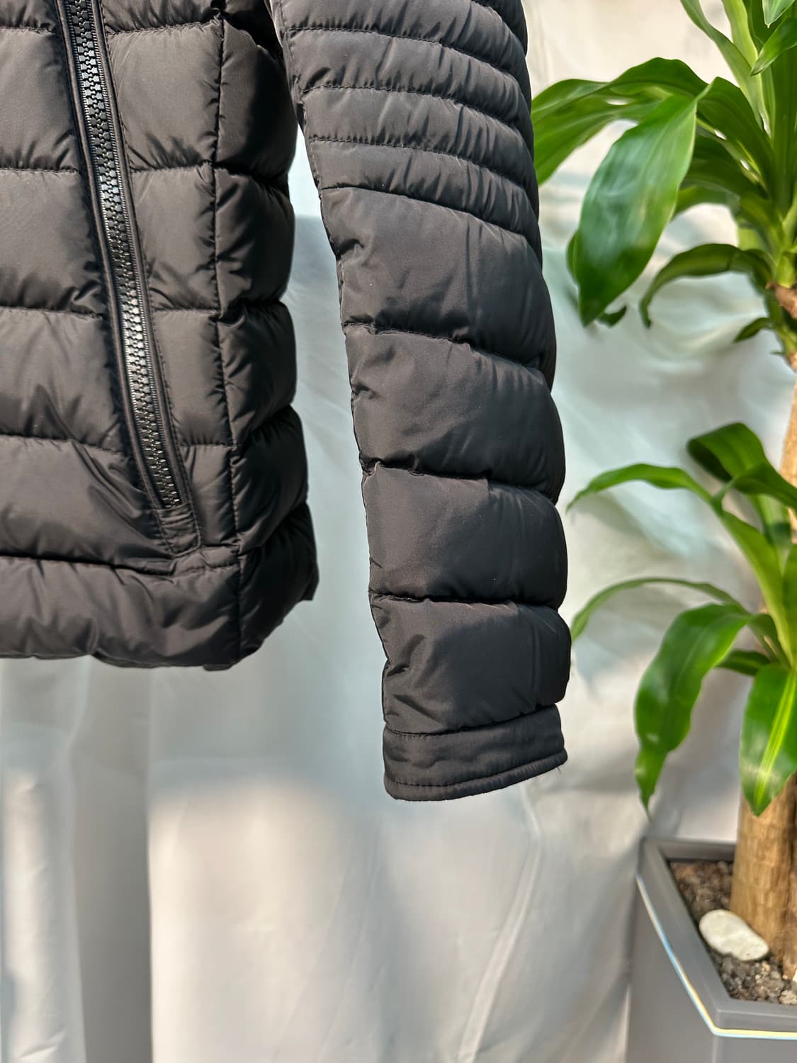 (2) 몽클레어 아미오 패딩 상품이미지4