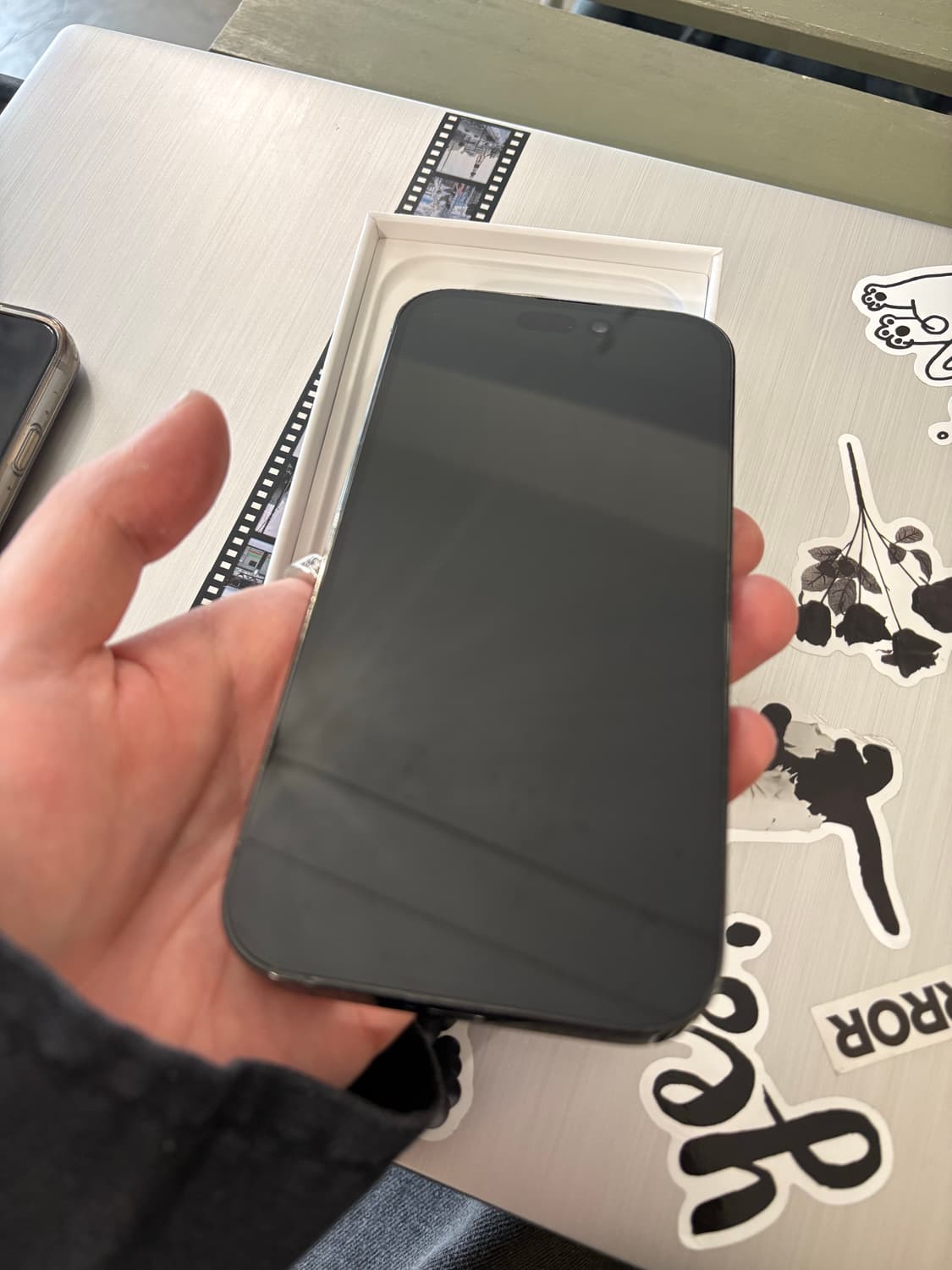 아이폰 14프로 블랙 128GB 박스 + 케이스 4개, 필름2매 상품이미지2