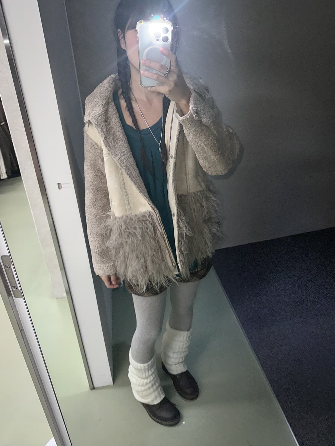 grayish beige fur hd mustang 상품이미지3